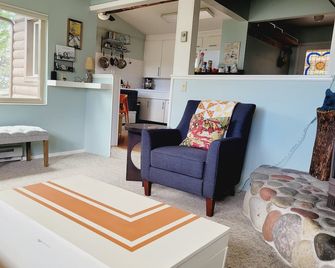 A small home with a big welcome! - Cedaredge - Sala de estar