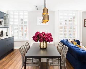 The Shirt Factory Apartments - Warrington - Dining room