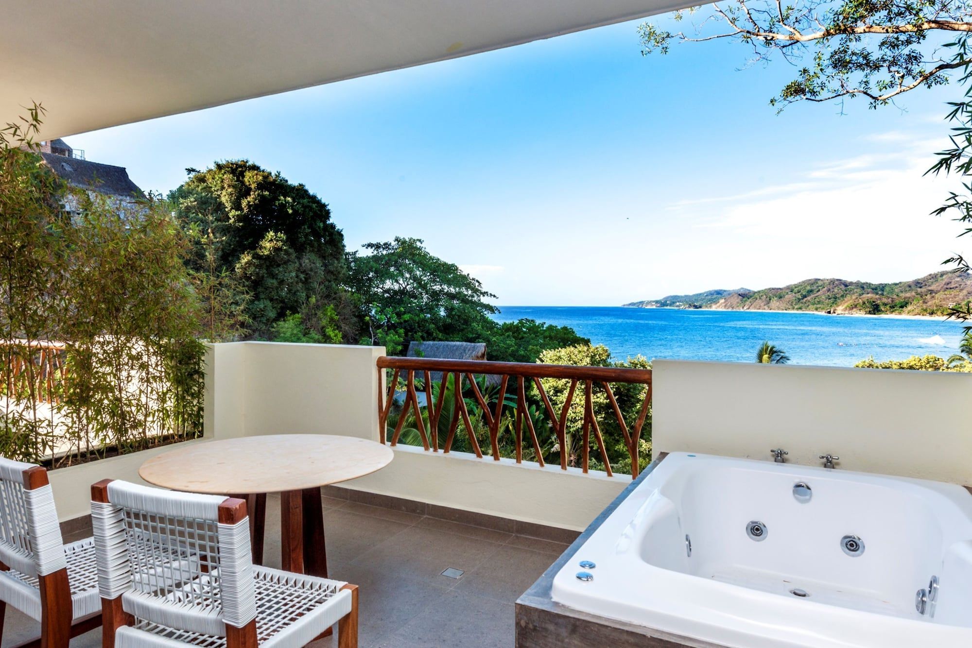 Ysuri Sayulita - Beachfront Hotel - סאיוליטה - מרפסת