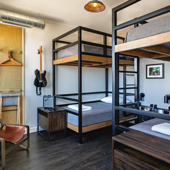 Moxy Minneapolis Uptown image 1