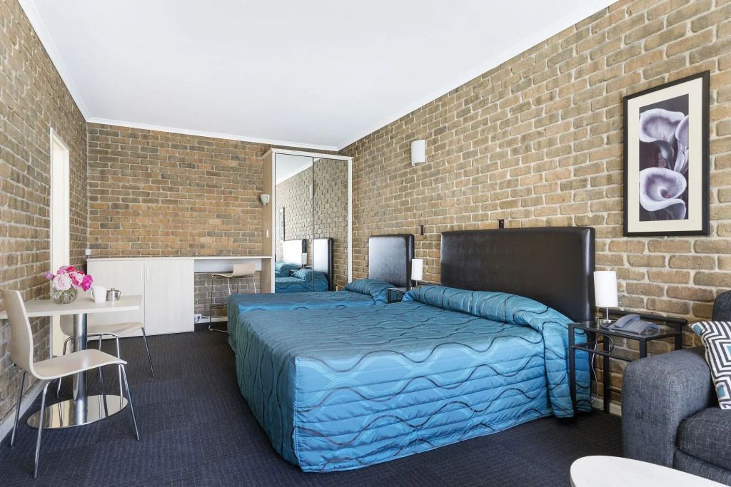 Marion Motel And Apartments