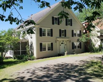 Hawks House Inn - Walpole - Edificio