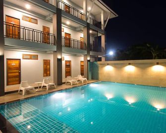 Ruk Cozy - Khao Lak - בריכה