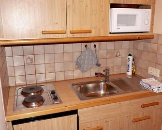 No. 5, apartment / 1 bedroom / shower, WC - Haus Schönberg - Leutasch - Kitchen