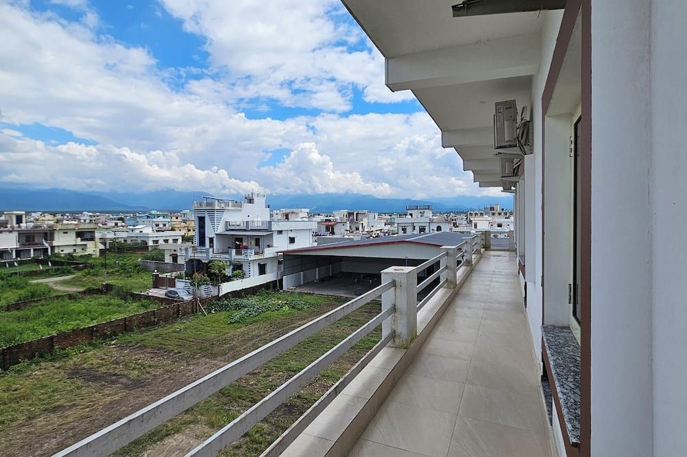 Hotel Yeswell - Doiwala - Balcón