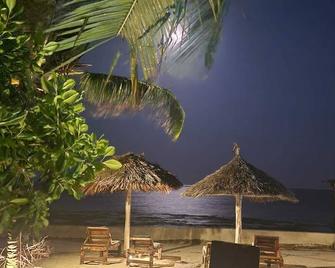 Milele Beach Resort - Pingwe - Outdoor view