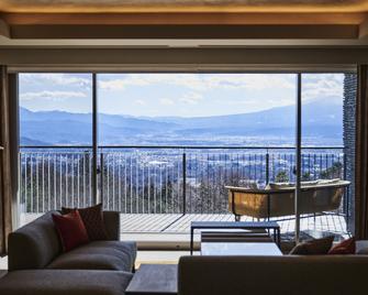 The Hiramatsu Karuizawa Miyota - Karuizawa - Balkon
