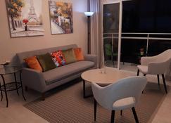 Caribbean Riviera Apartment - Santo Domingo - Living room