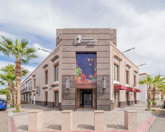 سيفن كراون لا باز سنترو هيستوريكو - لاباز - مبنى