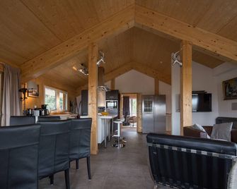 Chalet #18 with sauna and indoor whirlpool - Turrach - Salon