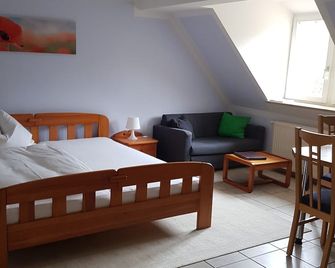 Vacation Apartment 'Speckfeld' - Iphofen - Camera da letto