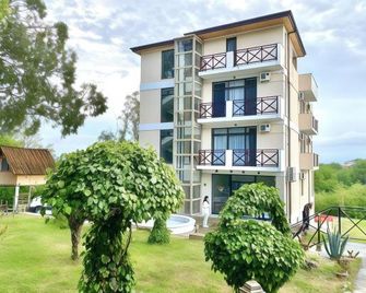 Vita Gardenia Hotel Tskaltubo - Tsqaltubo - Edificio