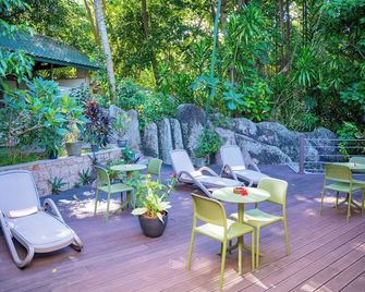 Pension Michel Villa Roche Bois - La Digue Island - Patio