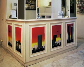 Hostal Kryse - Madrid - Recepción