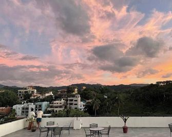 Florence Sayulita - Bahia de Banderas