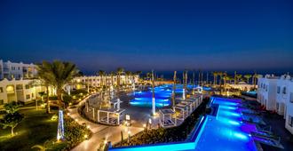 Sunrise Diamond Beach Resort - Sharm el-Sheikh - Bể bơi