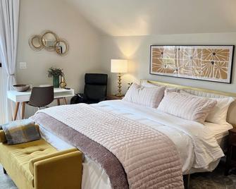 King Suite, Modern Studio Apartment in the Country/Garden State—1hr from NYC - Lafayette - Bedroom