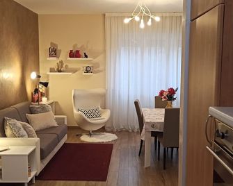 La casa di Lucia - Бергамо - Вітальня