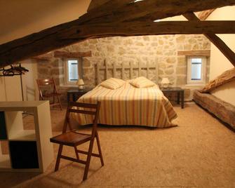 Quiet holiday home - Montignac-Toupinerie - Habitación