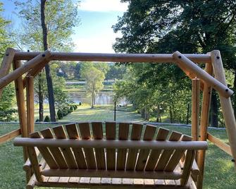 Riverview Getaway - Plymouth - Pati