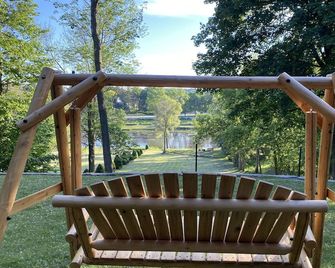 Riverview Getaway - Plymouth - Terasa