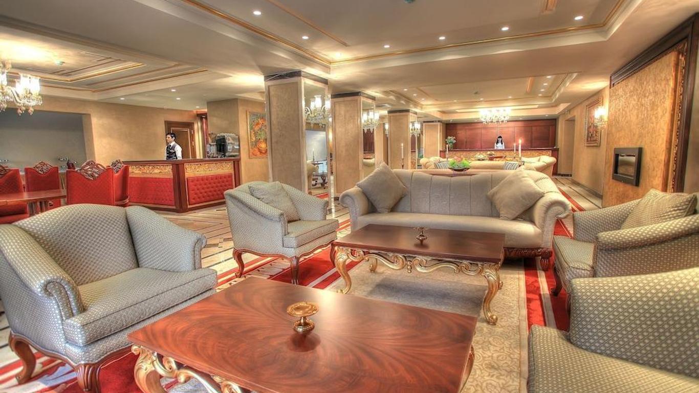 Lake Palace Baku