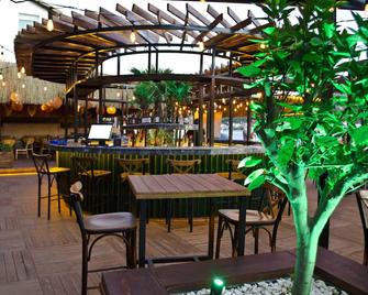 Kerman Hotel - צזמה - מסעדה