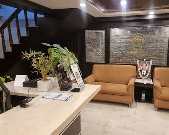 Hotel Maurya Palace - 邁索爾