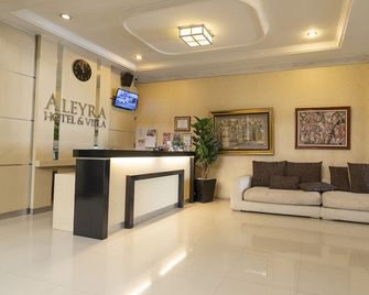 Aleyra Hotel and Villa Garut - Garut - Front desk
