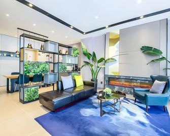 Home Inn Style Golden Chengdu Kuanzhai Alley People's Park Metro Station - צ'נגדו - לובי
