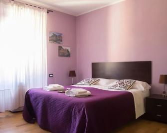Affittacamere The Tramp - La Spezia - Bedroom
