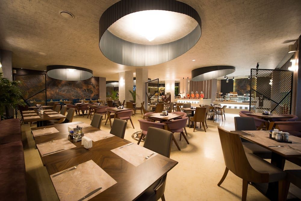 Hotel Malibu - מאמאיה - מסעדה