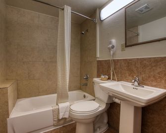 Western Motel - Shamrock