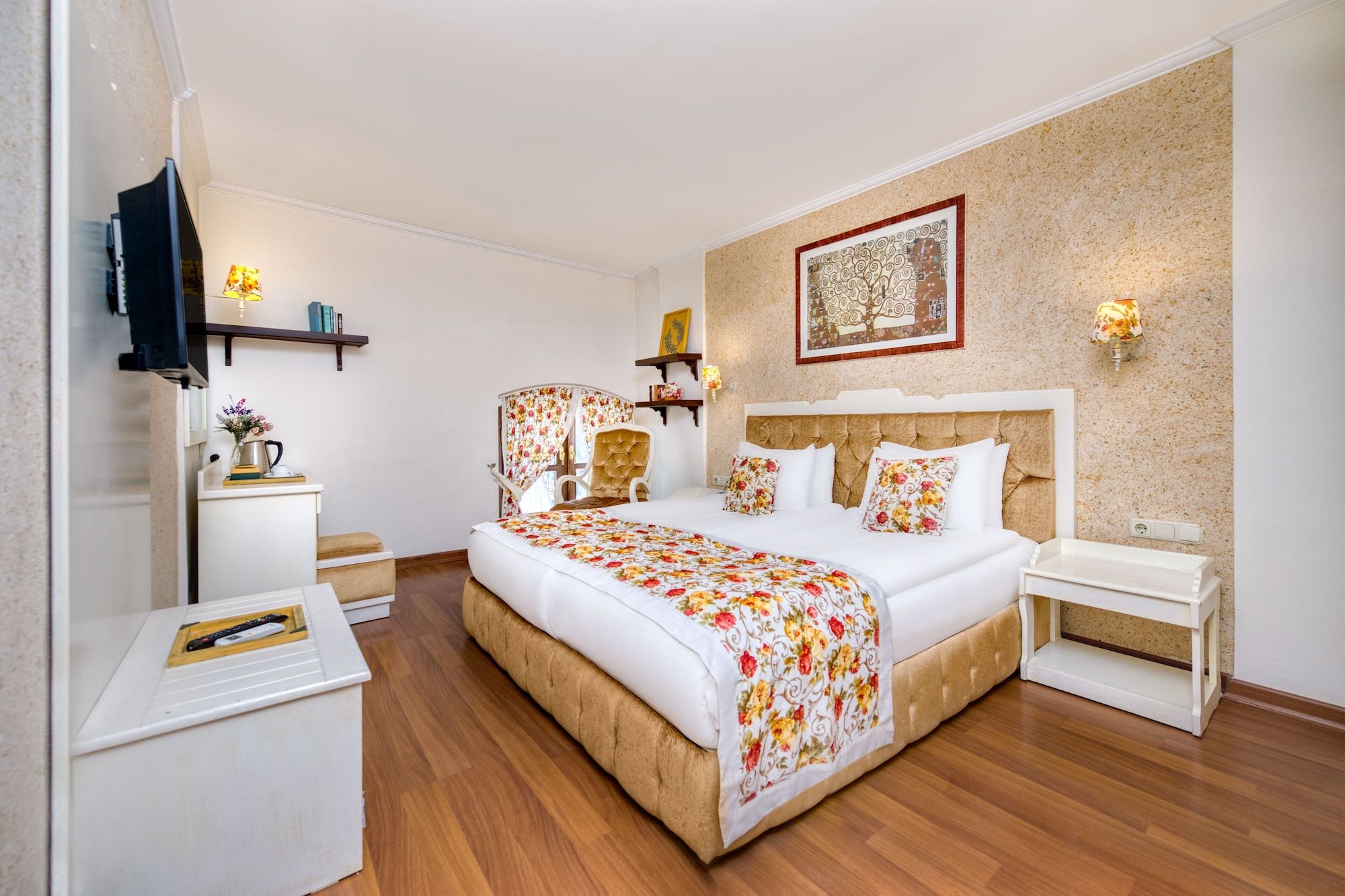 Adalya Port Hotel thumbnail 3