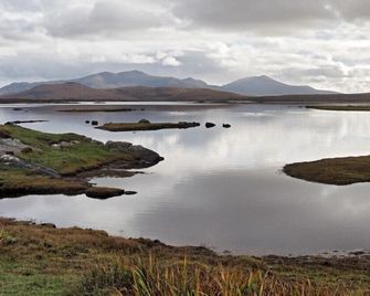 Canach Cottage - Isle of South Uist - Outdoors view