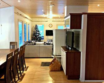 Traditional Finnish house with beautiful views - Hollola - Yemek odası
