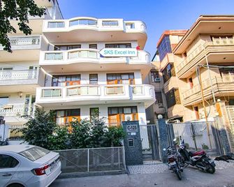 Sks Excel - Unitech Cyber Park - Gurugram - Building