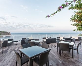 فالكون هوتل - أنطاليا - شرفة