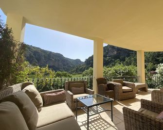 Outstanding Villa, Heated Pool, Stunning views in lovely village near Marbella - Benahavis - Balkon