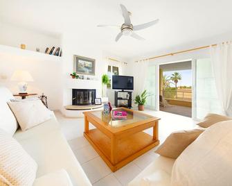 Beonholidays Villa Berry - Santa Ponsa - Living room