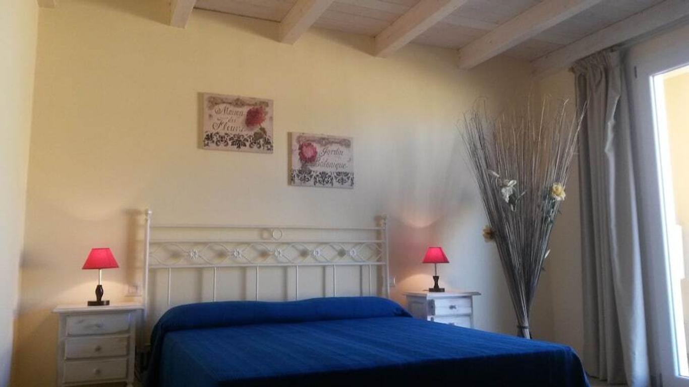 Luigi Apartments&Rooms