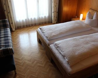 Landgasthof Grossteil - Giswil - Bedroom