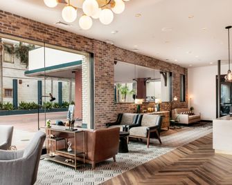 St Charles Coach House, an Ascend Collection Hotel - New Orleans - Lobby
