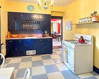 Private Entire Apartment near Beloit College - Beloit - Küche