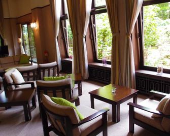 Hotel Yamanakako Garden Villa - Yamanakako - Lobby