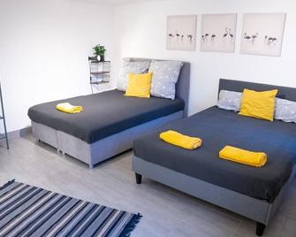 Hamburg Altona - Three Bedrooms for up to 10 - Hamburg - Schlafzimmer