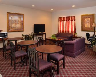 Americas Best Value Inn Somerville - Somerville - Living room