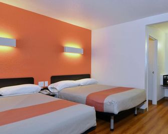 Motel 6 Laredo South - Laredo