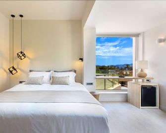 180 South Seaside Hotel - Ermioni - Bedroom