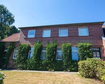 080 Ferienwohnungen Neuengroden - Wilhelmshaven - Building